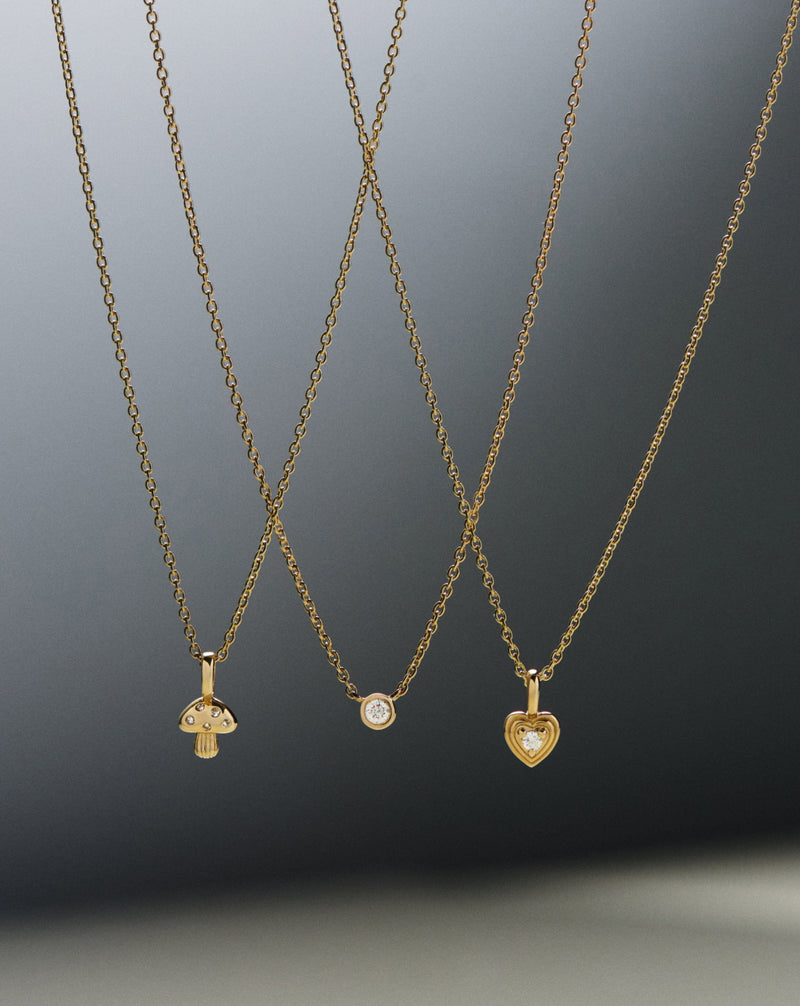 Solid Gold Diamond Heart Mini Pendant Necklace | 14ct solid Gold/Diamond detail view